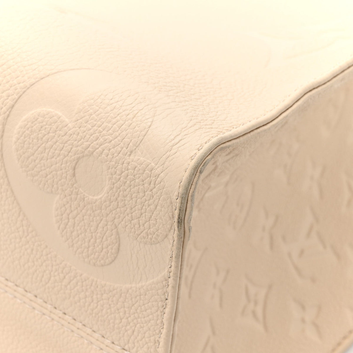 Empreinte Monogram Giant Onthego PM Cream Beige