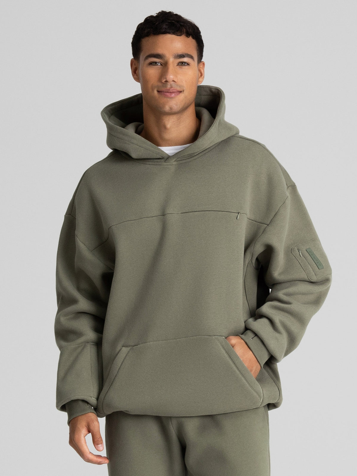 Explorer Travel Hoodie – Mega