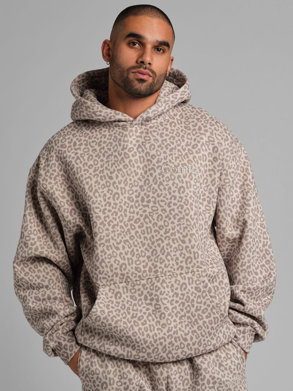 Minimalist Hoodie – Mega