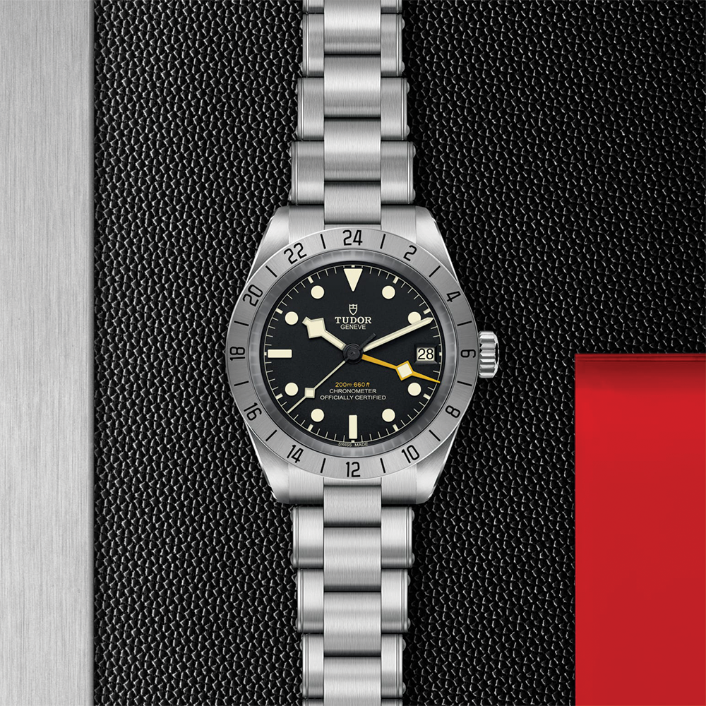 Black Bay Pro GMT 39mm - Black on Bracelet