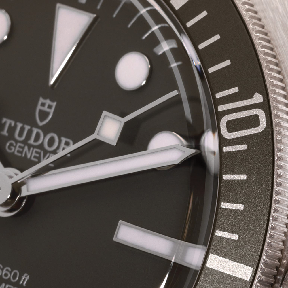 Black Bay 58 925 39mm - Taupe on Leather Strap