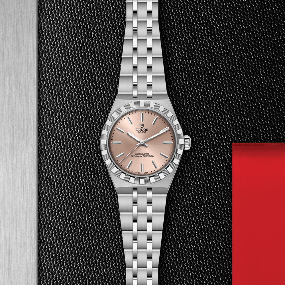 TUDOR Royal 30mm - Pink on Bracelet