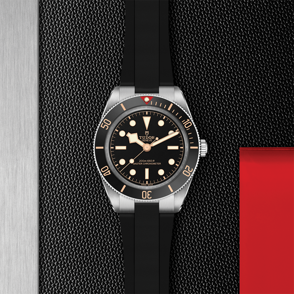 Black Bay 58 39mm - Black on Rubber Strap