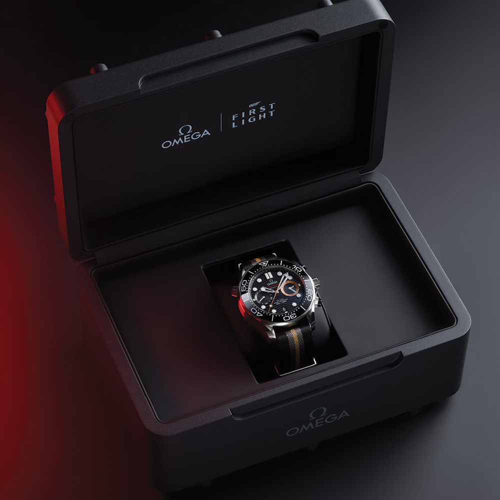Seamaster Diver 300M Chronograph 007 First Light 44mm - Black on Fabric Strap
