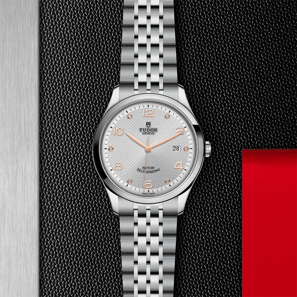 1926 41mm - Silver, Diamond-Set on Bracelet