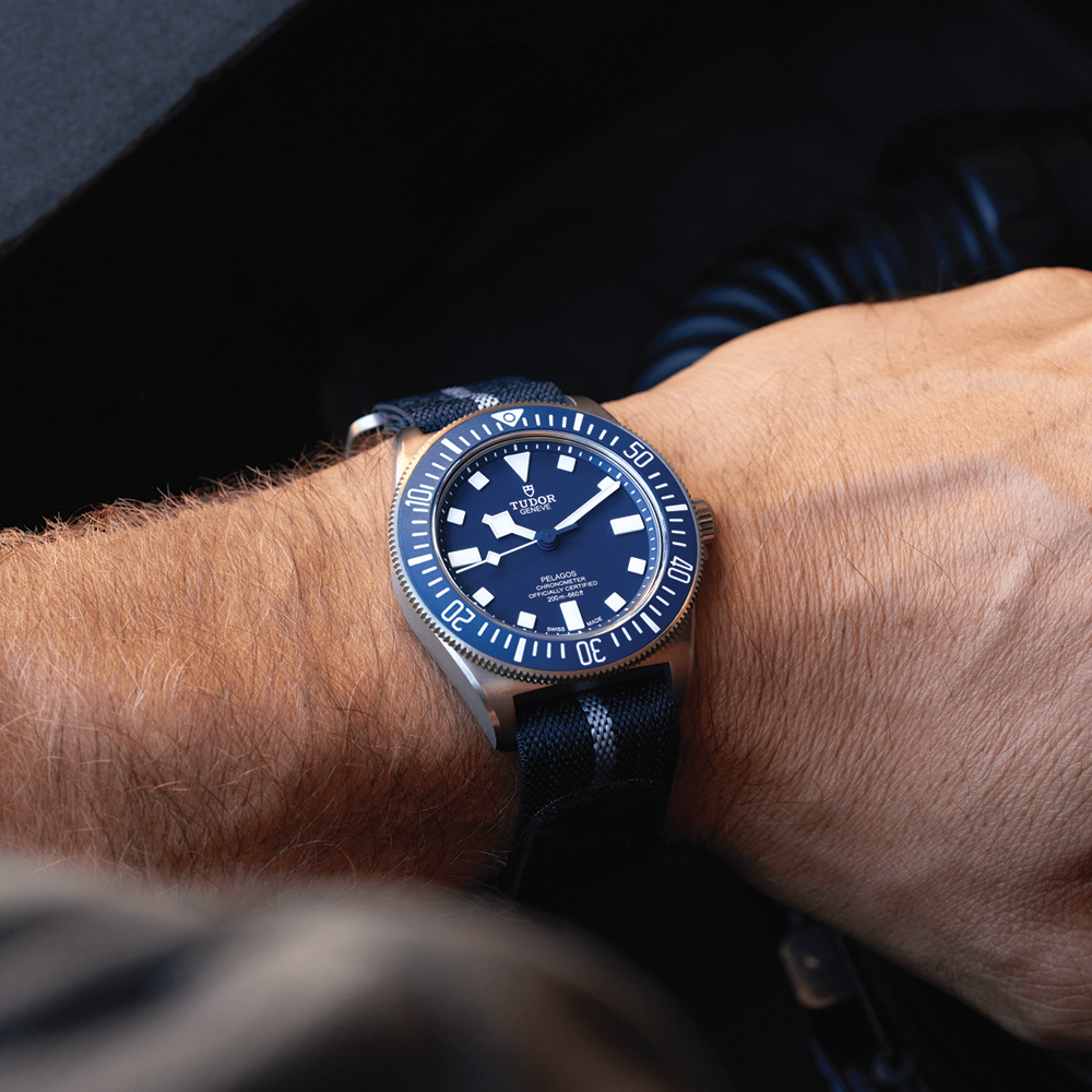 Pelagos FXD Titanium 42mm - Blue on Fabric Strap w/ Extra Rubber Strap