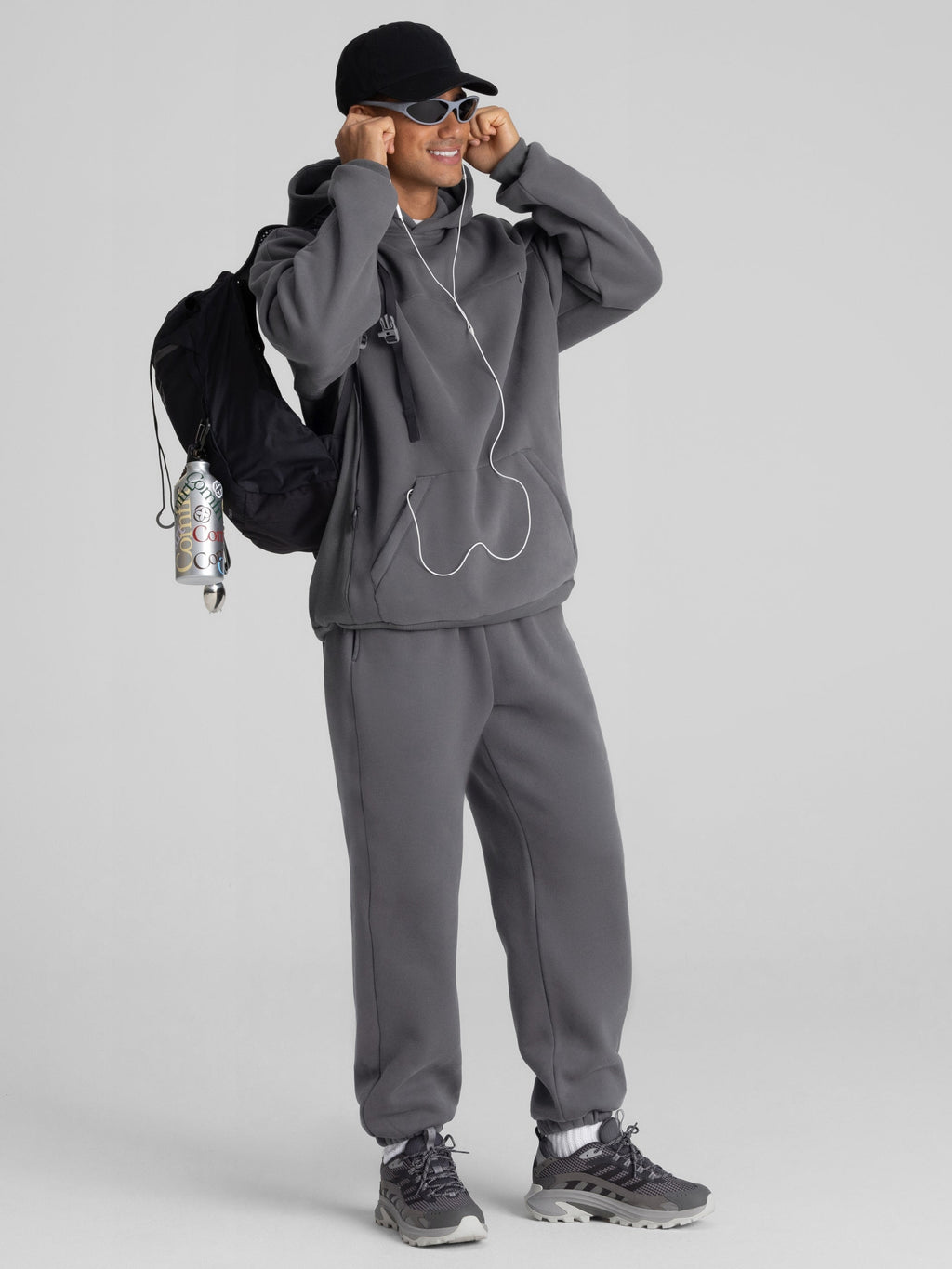 Explorer Travel Hoodie – Mega