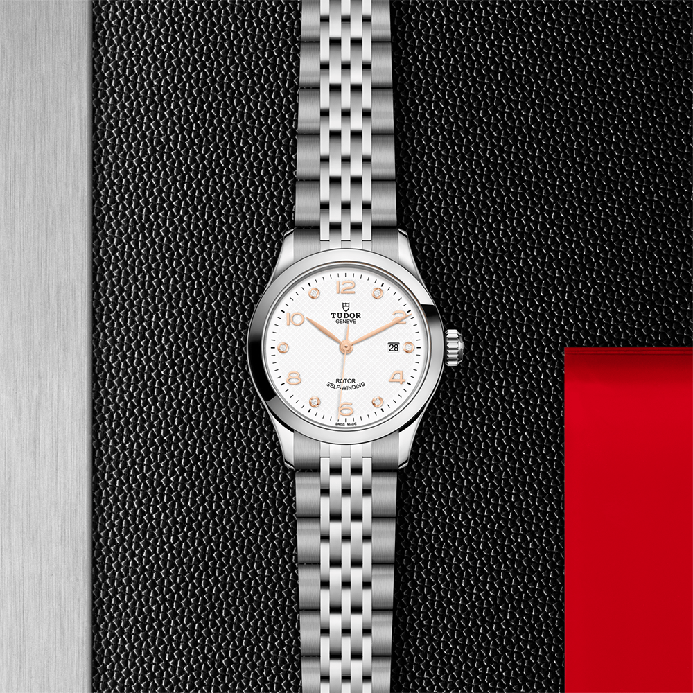 1926 28mm - White, Diamond-Set on Bracelet