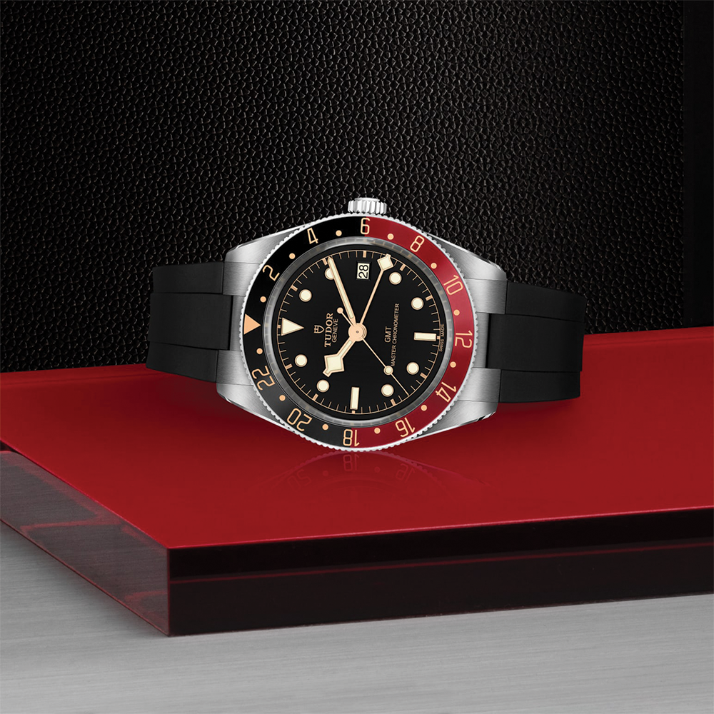Black Bay 58 GMT 39mm - Black on Rubber Strap