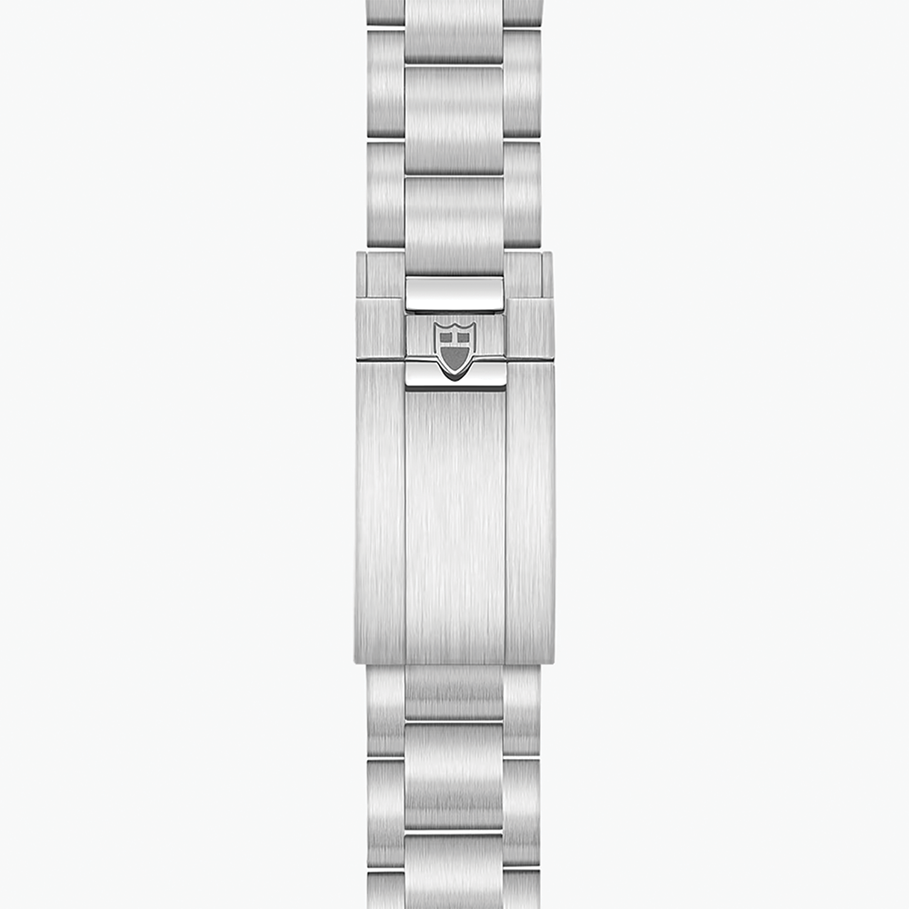 Black Bay 68 43mm - Silver, Black Bezel on Bracelet