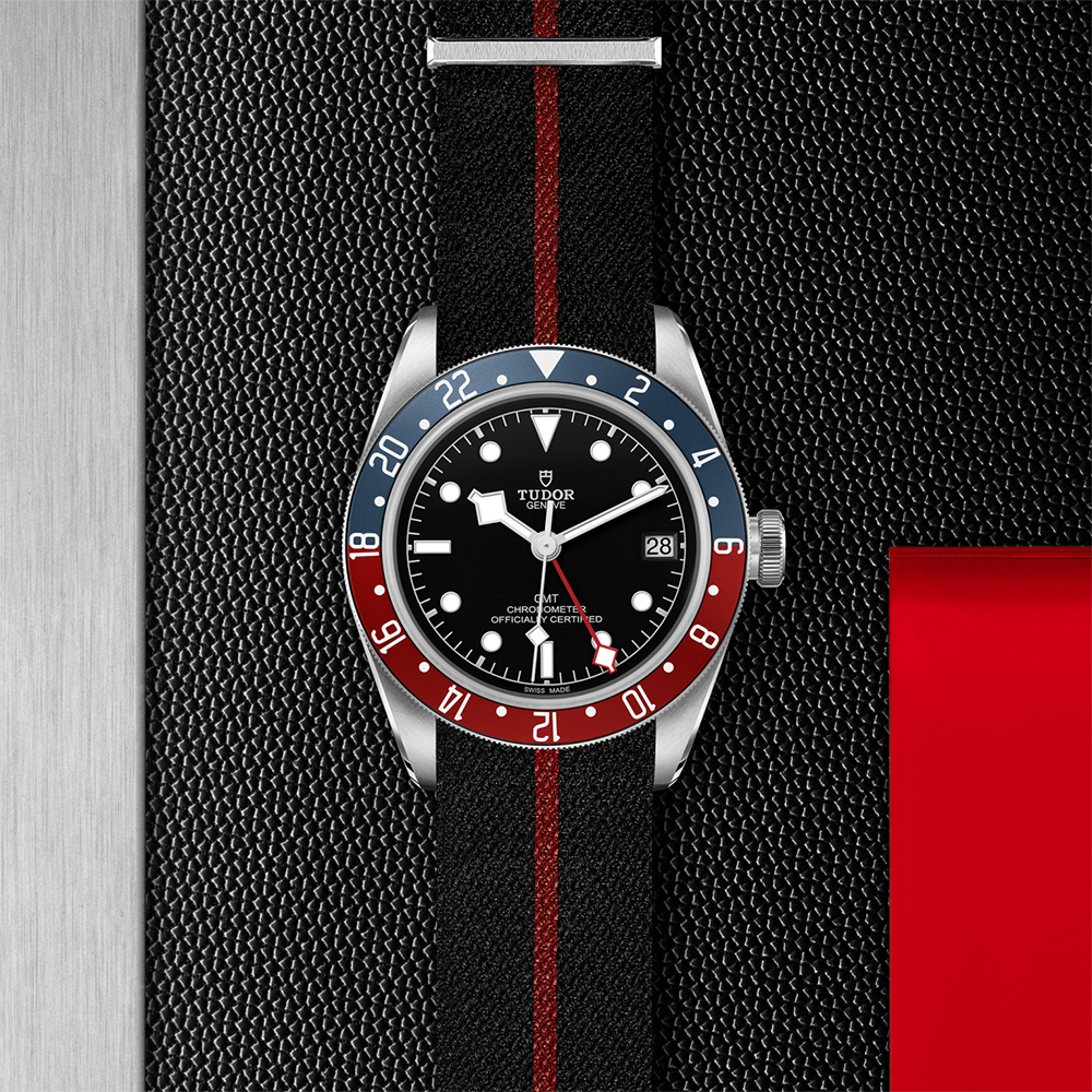 Black Bay GMT 41mm - Black on Fabric Strap
