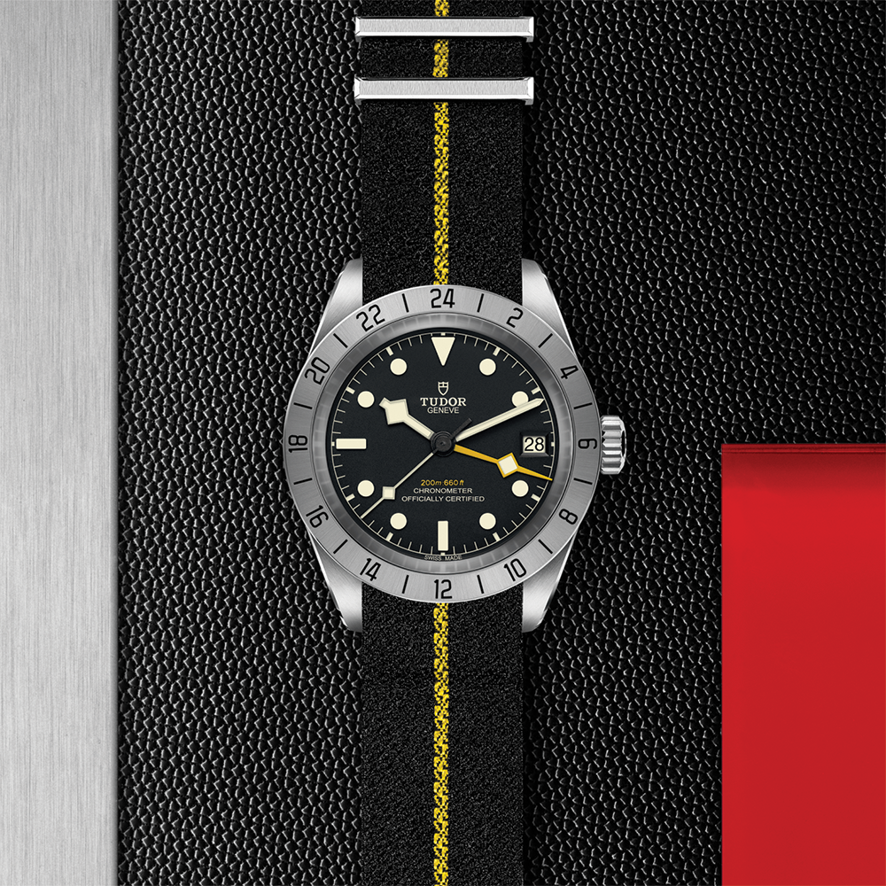 Black Bay Pro 39mm - Black on Fabric Strap