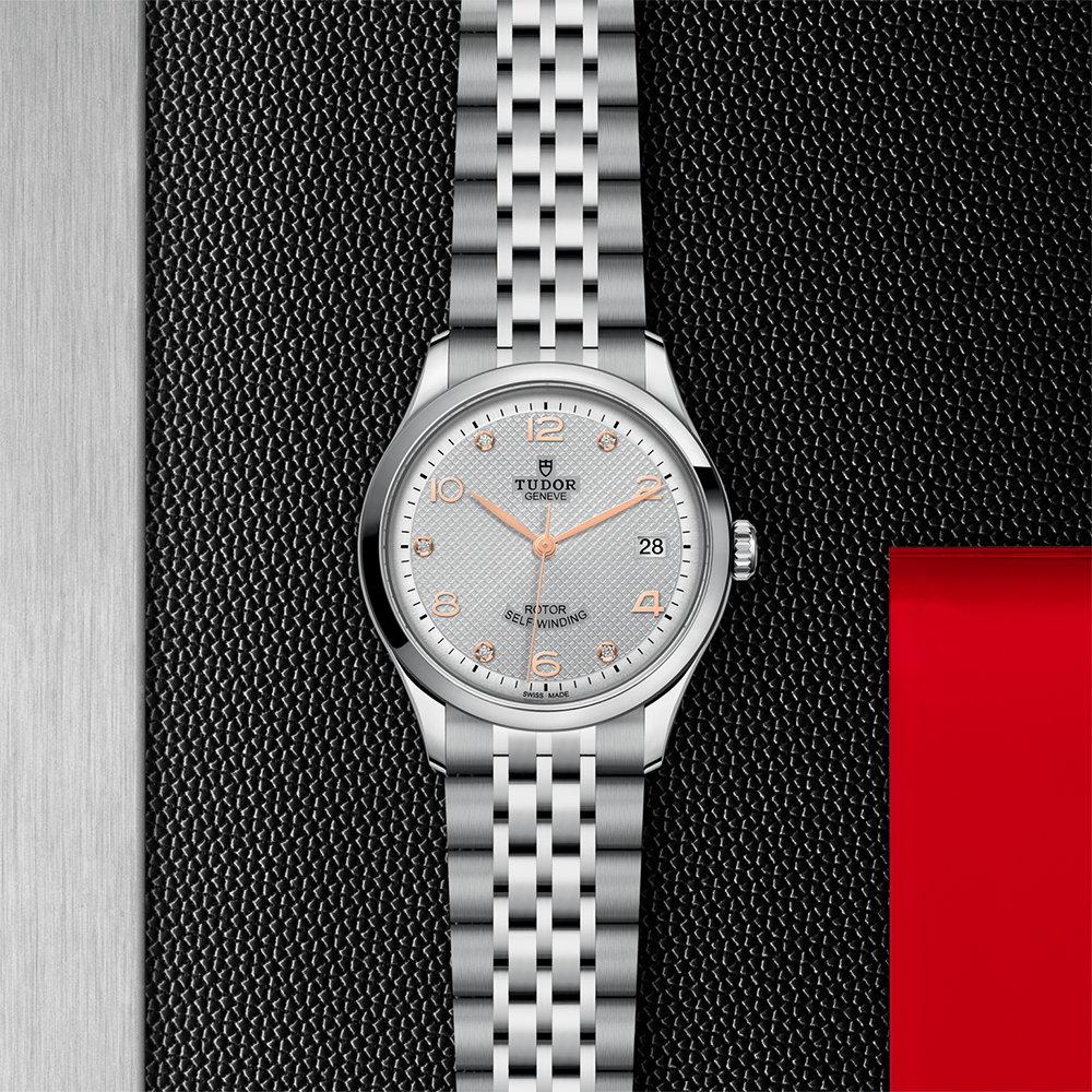 1926 36mm - Silver, Diamond-Set on Bracelet