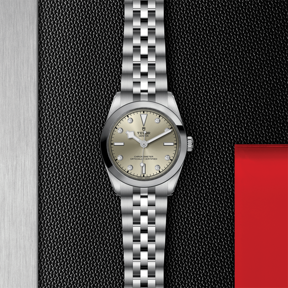 Black Bay One 31mm - Light Champagne, Diamond-Set on Bracelet