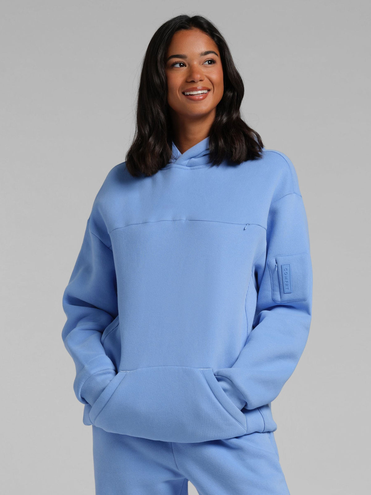 Explorer Travel Hoodie – Mega
