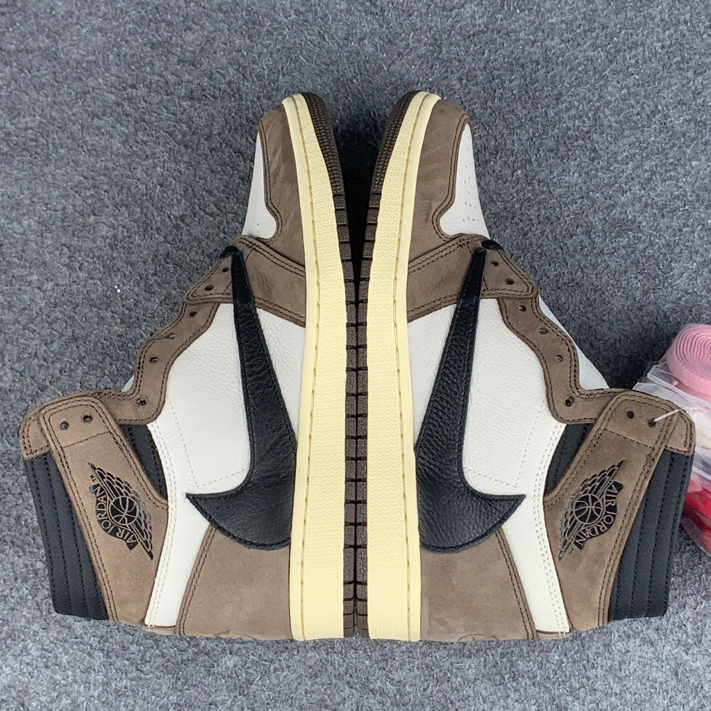 Travis Scott x Air Jordan 1 Retro High OG 'Mocha'
