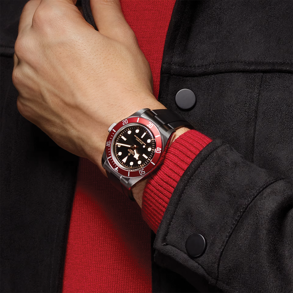 Black Bay 41mm - Black, Burgundy Bezel on Rubber Strap