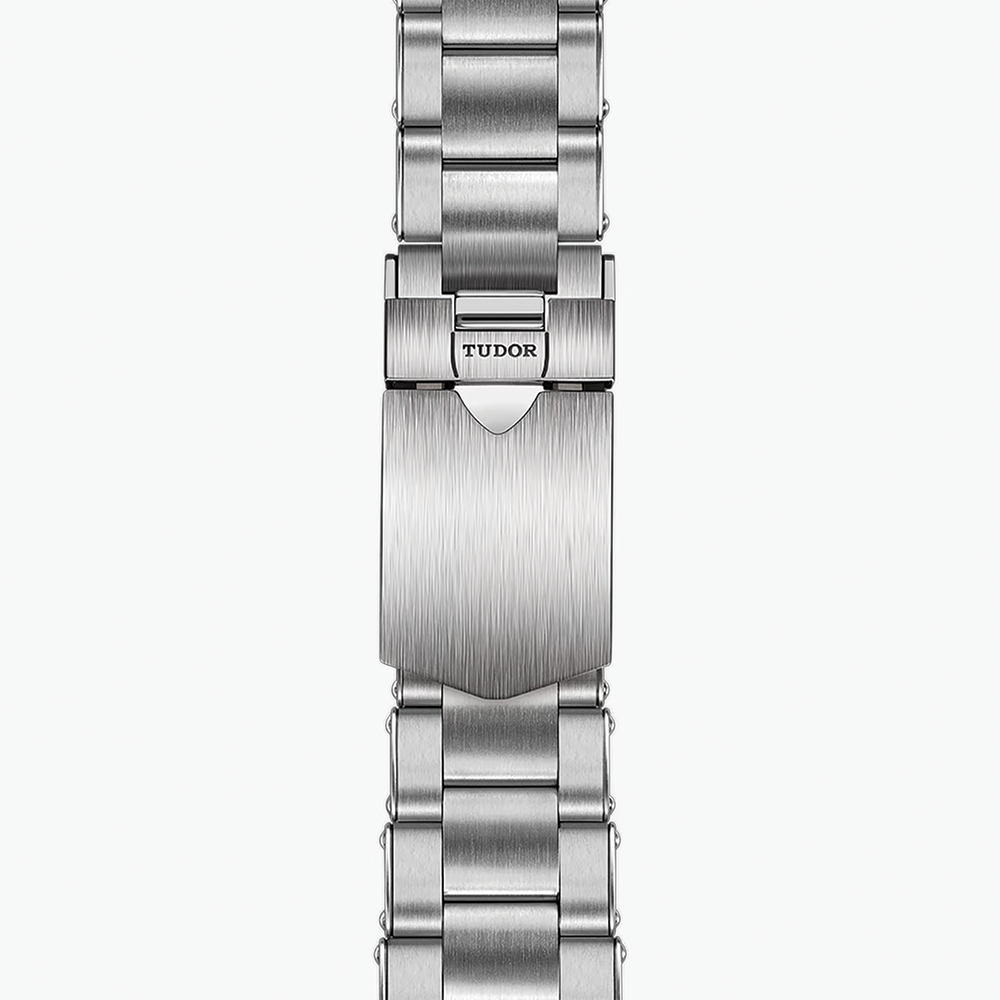 Black Bay GMT 41mm - Opaline on Bracelet
