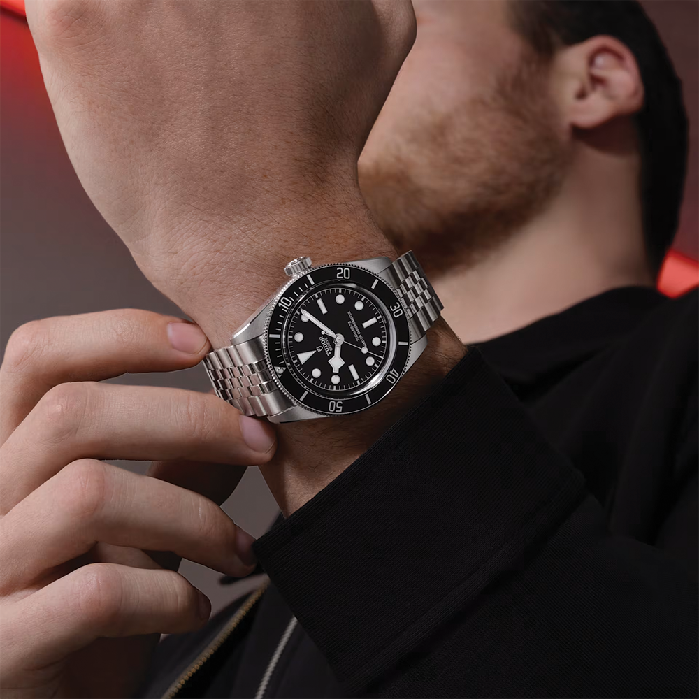 Black Bay 41mm - Black on 5-Link Bracelet