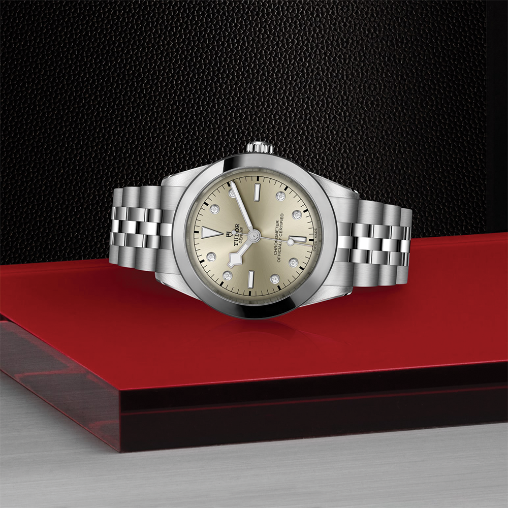 Black Bay One 39mm - Light-Champagne, Diamond-Set on Bracelet