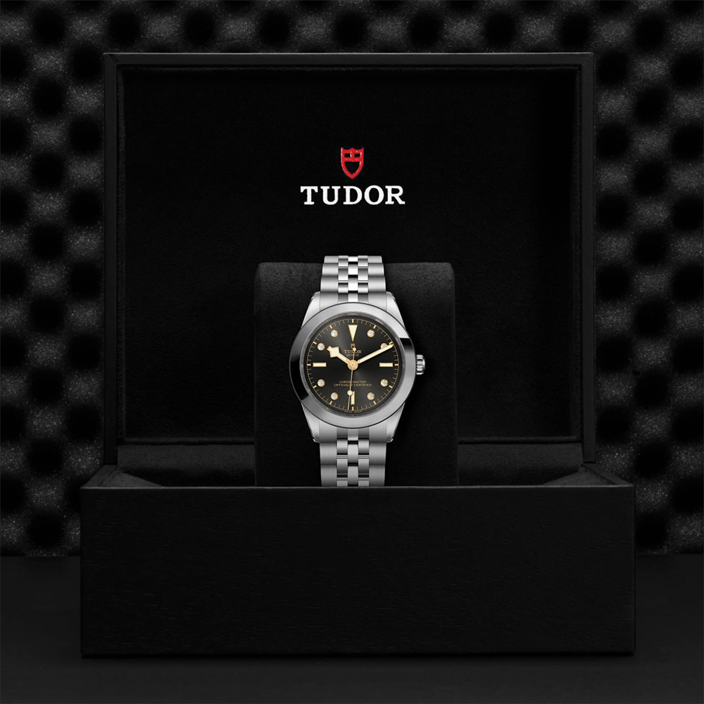 Black Bay One 39mm - Black, Diamond-Set on Bracelet