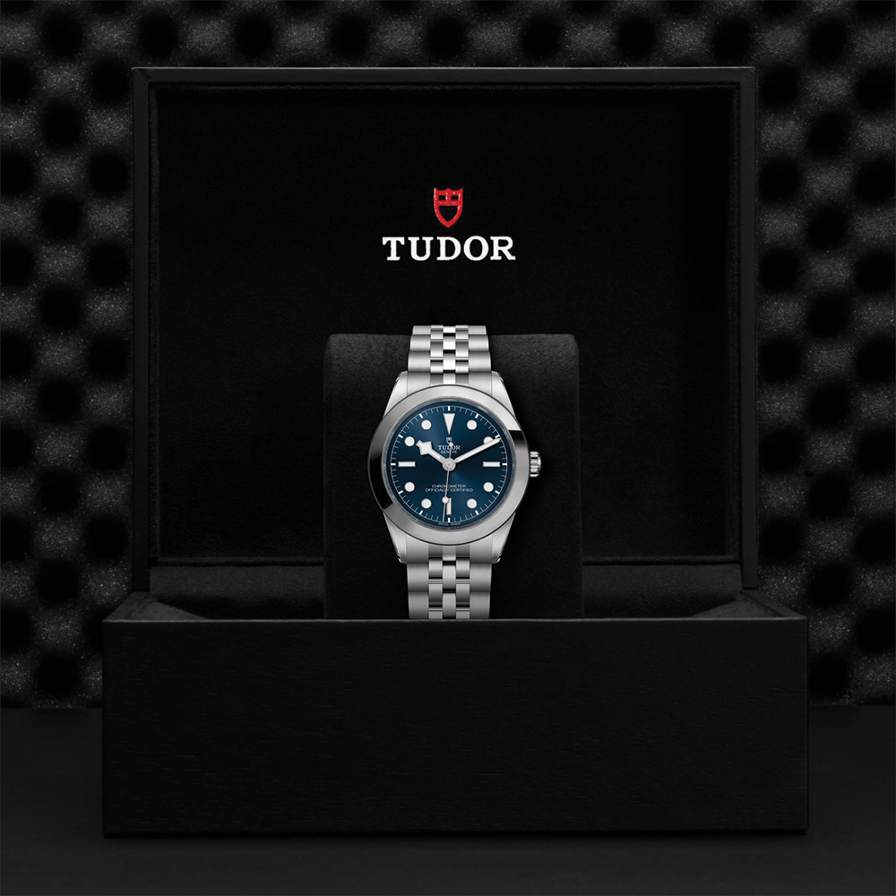 Black Bay One 39mm - Blue on Bracelet