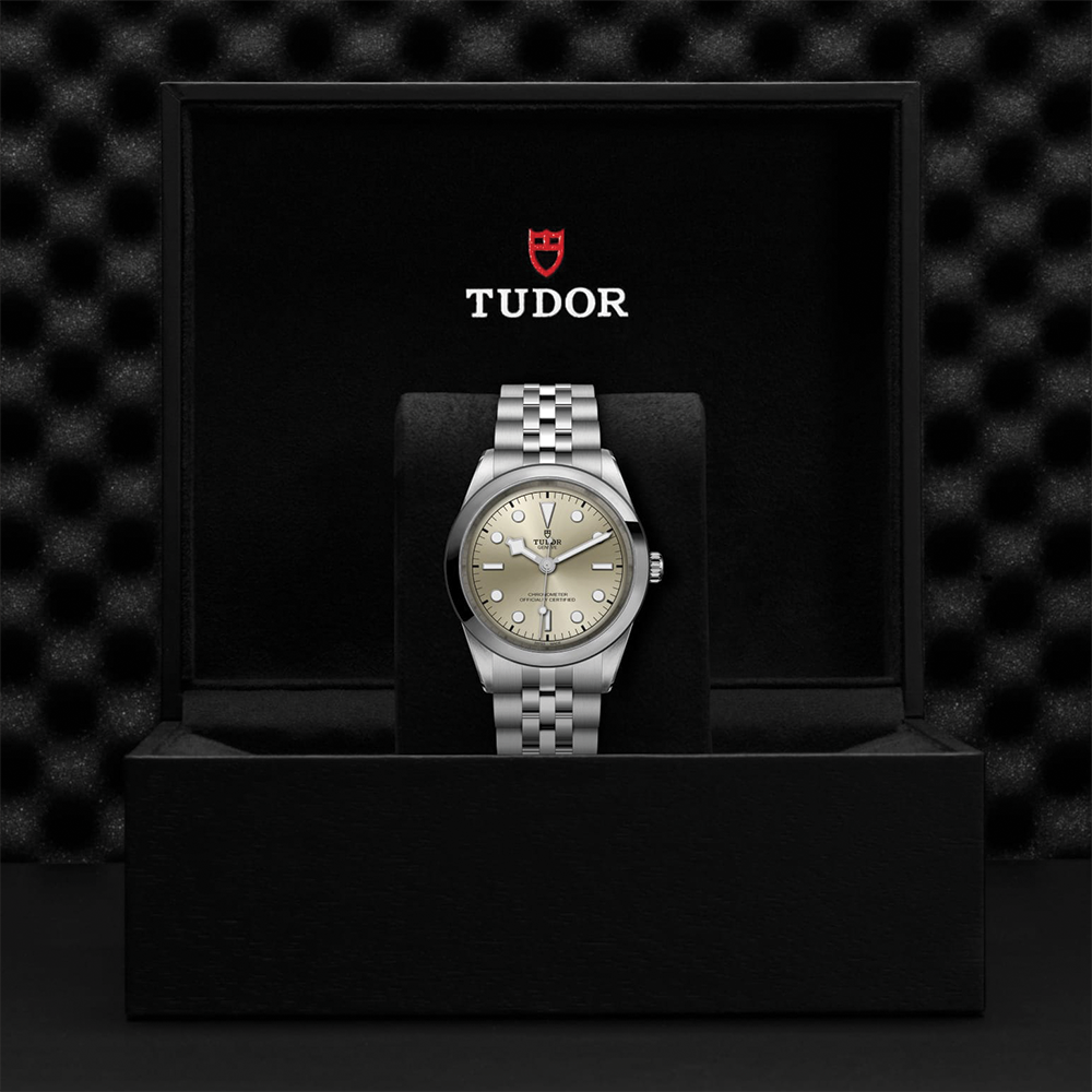 Black Bay One 41mm - Light Champagne on Bracelet