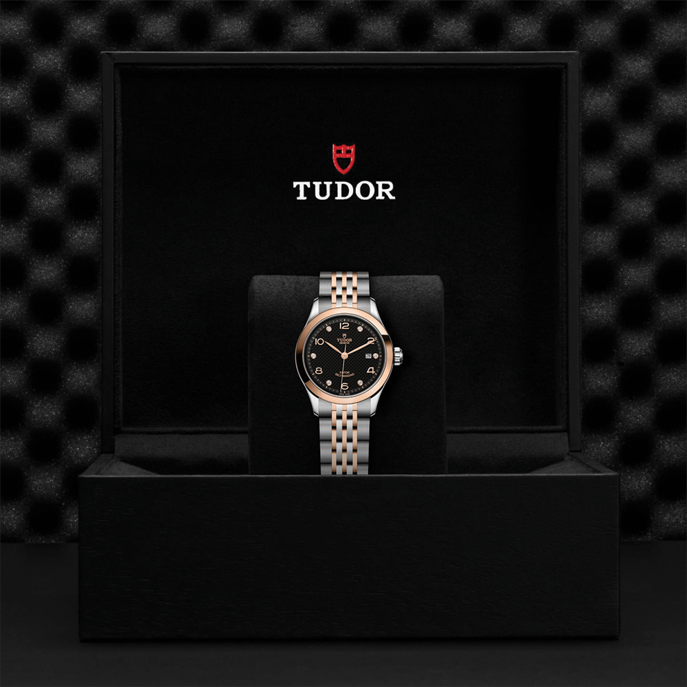 1926 Two-Tone 28mm - Black, Diamond-Set on Bracelet