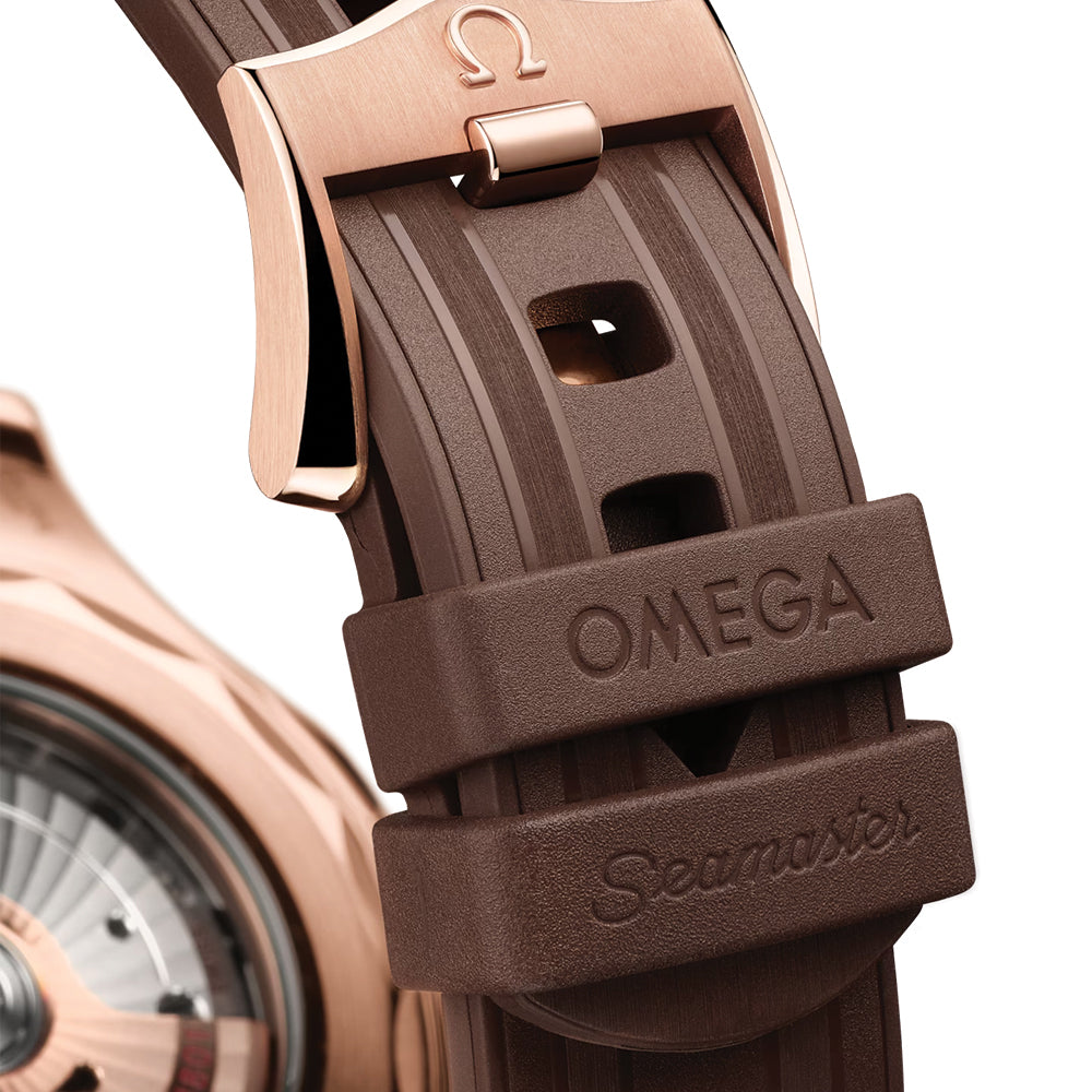 Seamaster Diver 300M Sedna™ Gold 42mm - White on Rubber Strap