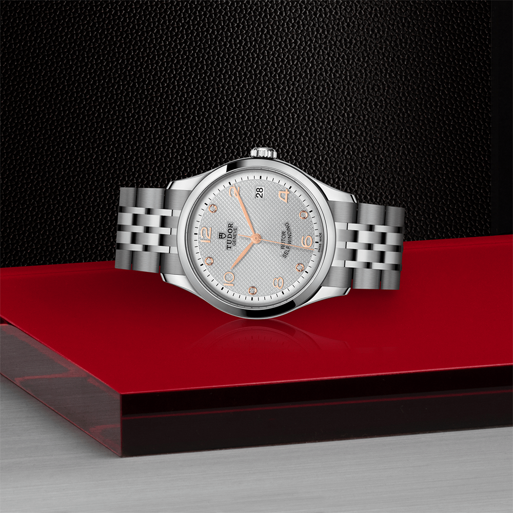 1926 36mm - Silver, Diamond-Set on Bracelet