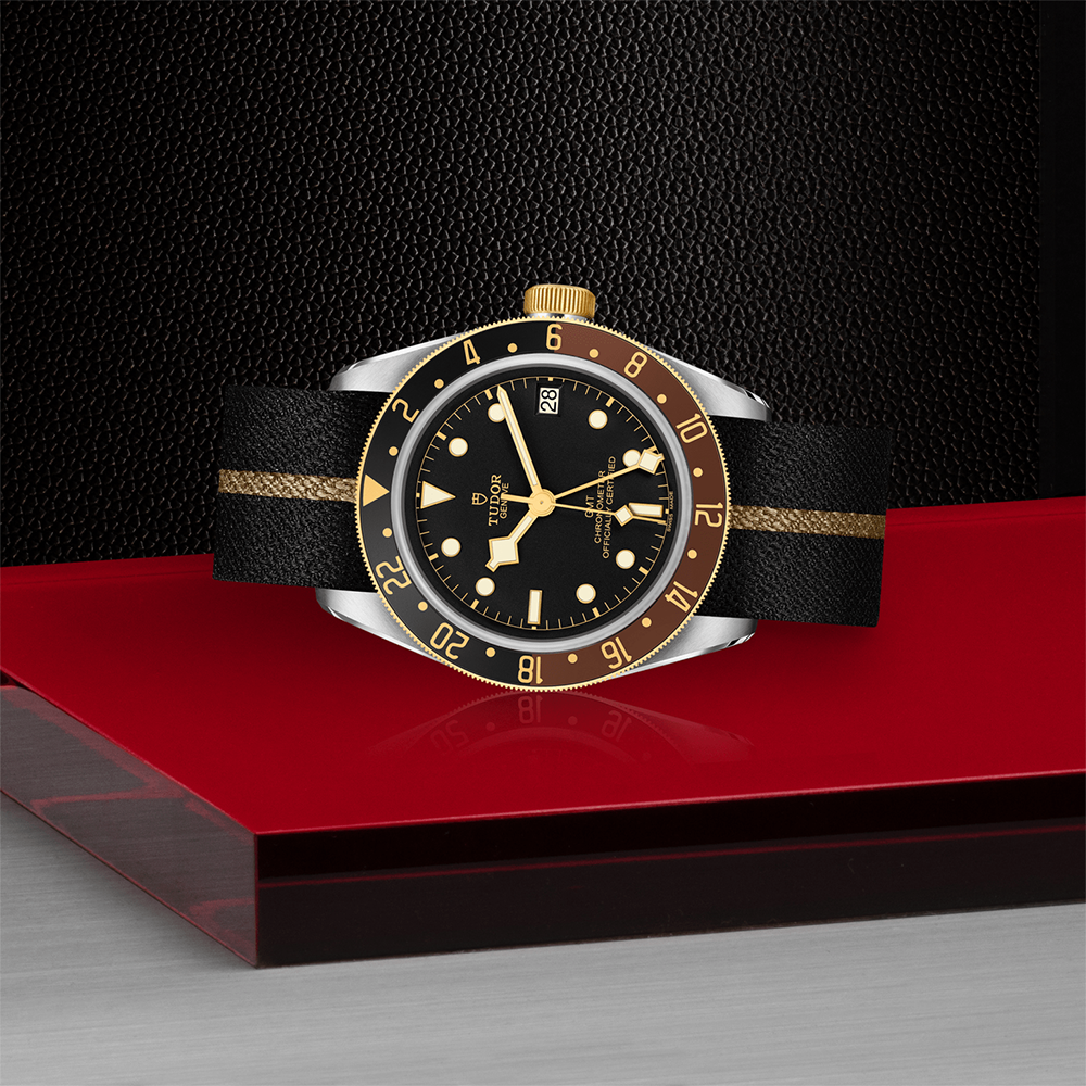 Black Bay GMT S&G Yellow-Gold Two-Tone 41mm - Black on Fabric Strap