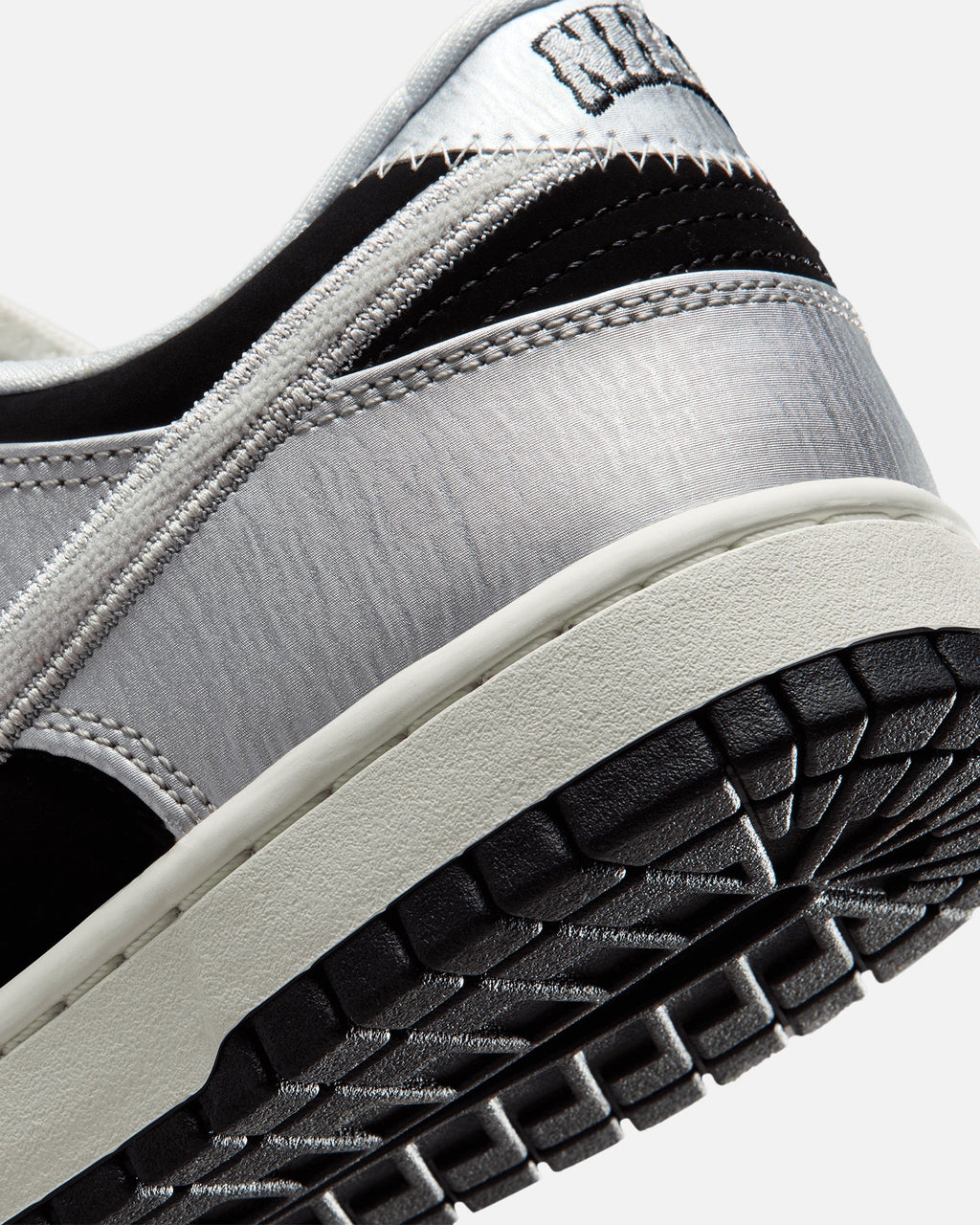 Nike Dunk Low Retro Silver