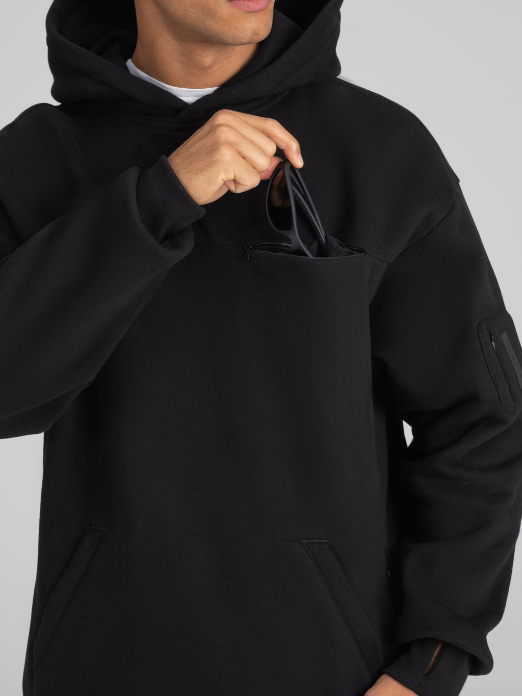 Explorer Travel Hoodie – Mega