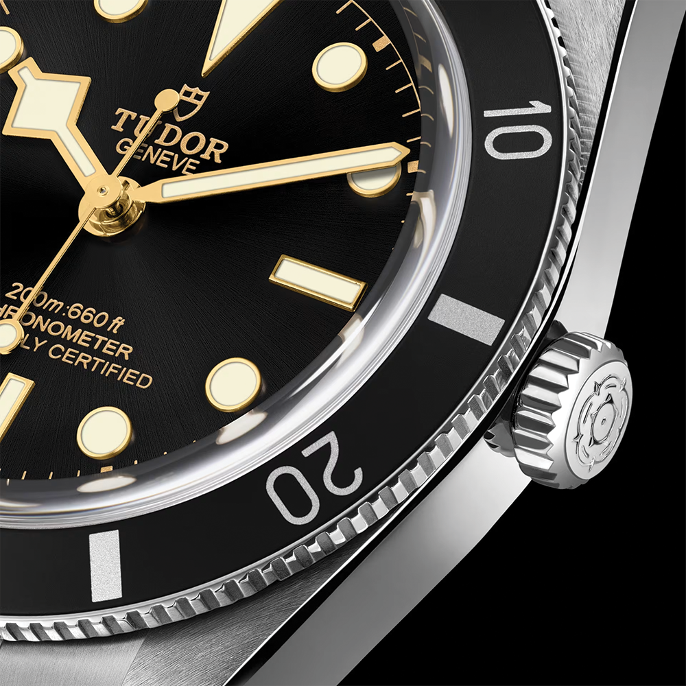 Black Bay 54 37mm - Black on Rubber Strap