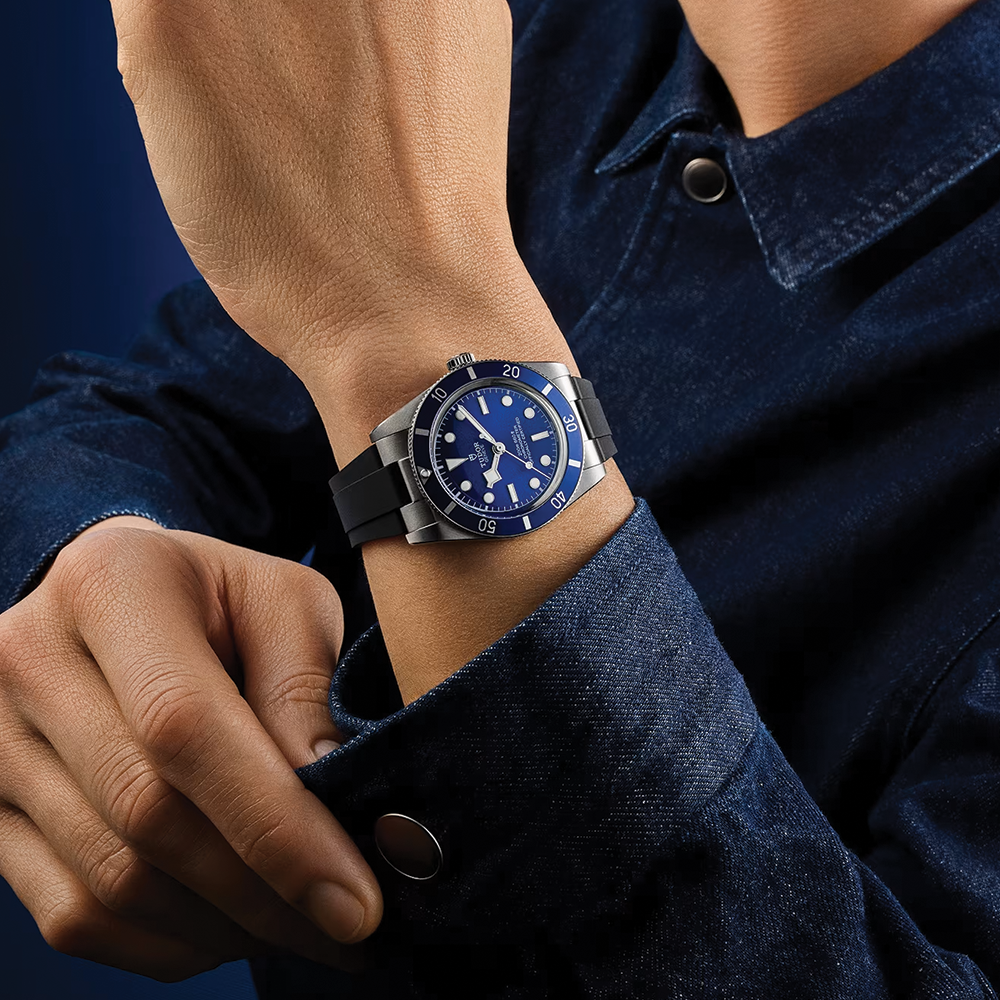 Black Bay 54 37mm - Blue on Rubber Strap