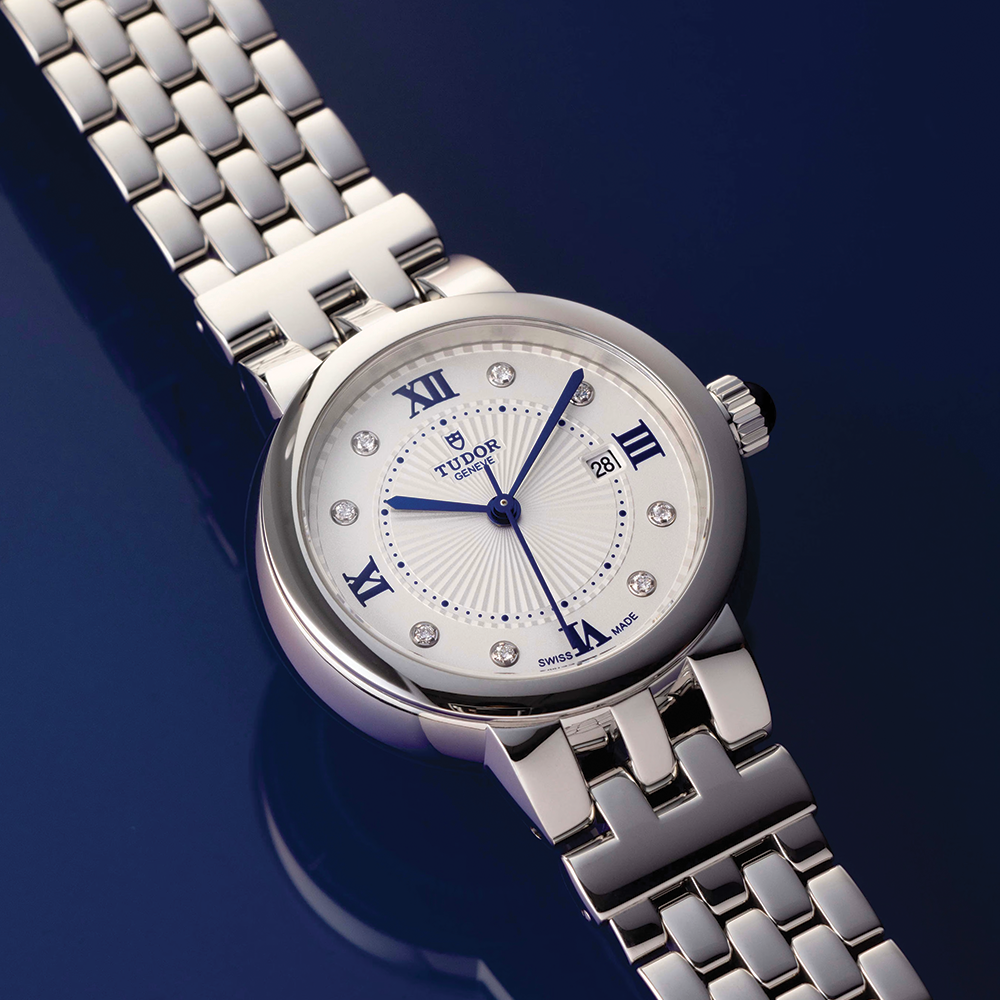 Clair de Rose 30mm - Opaline, Diamond-Set on Bracelet