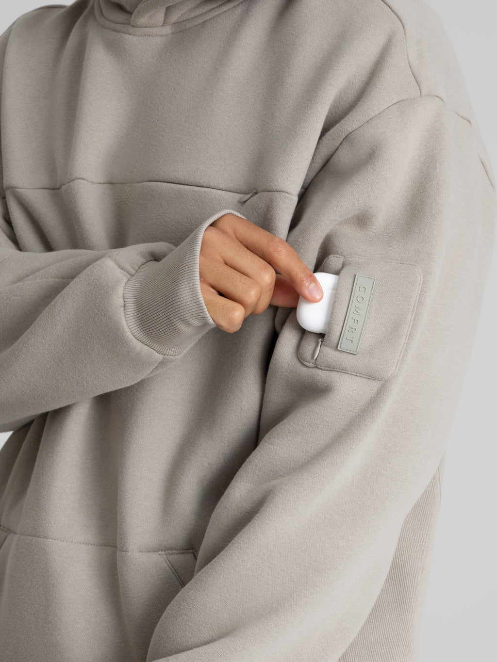 Explorer Travel Hoodie – Mega