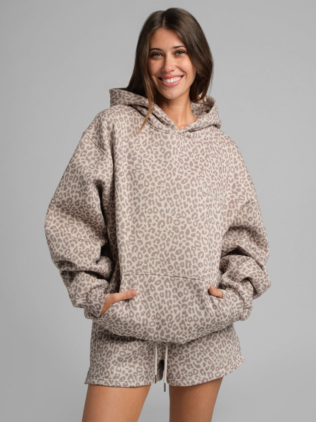 Minimalist Hoodie – Mega