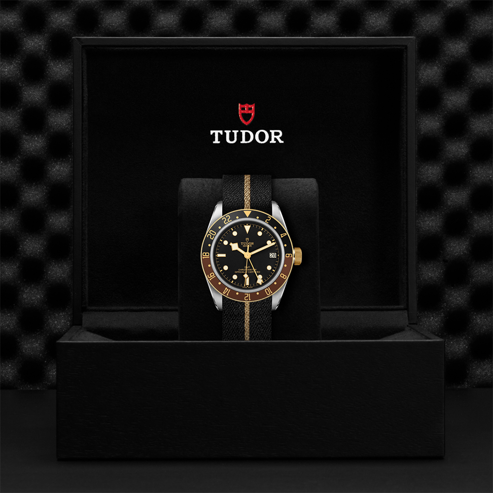 Black Bay GMT S&G Yellow-Gold Two-Tone 41mm - Black on Fabric Strap