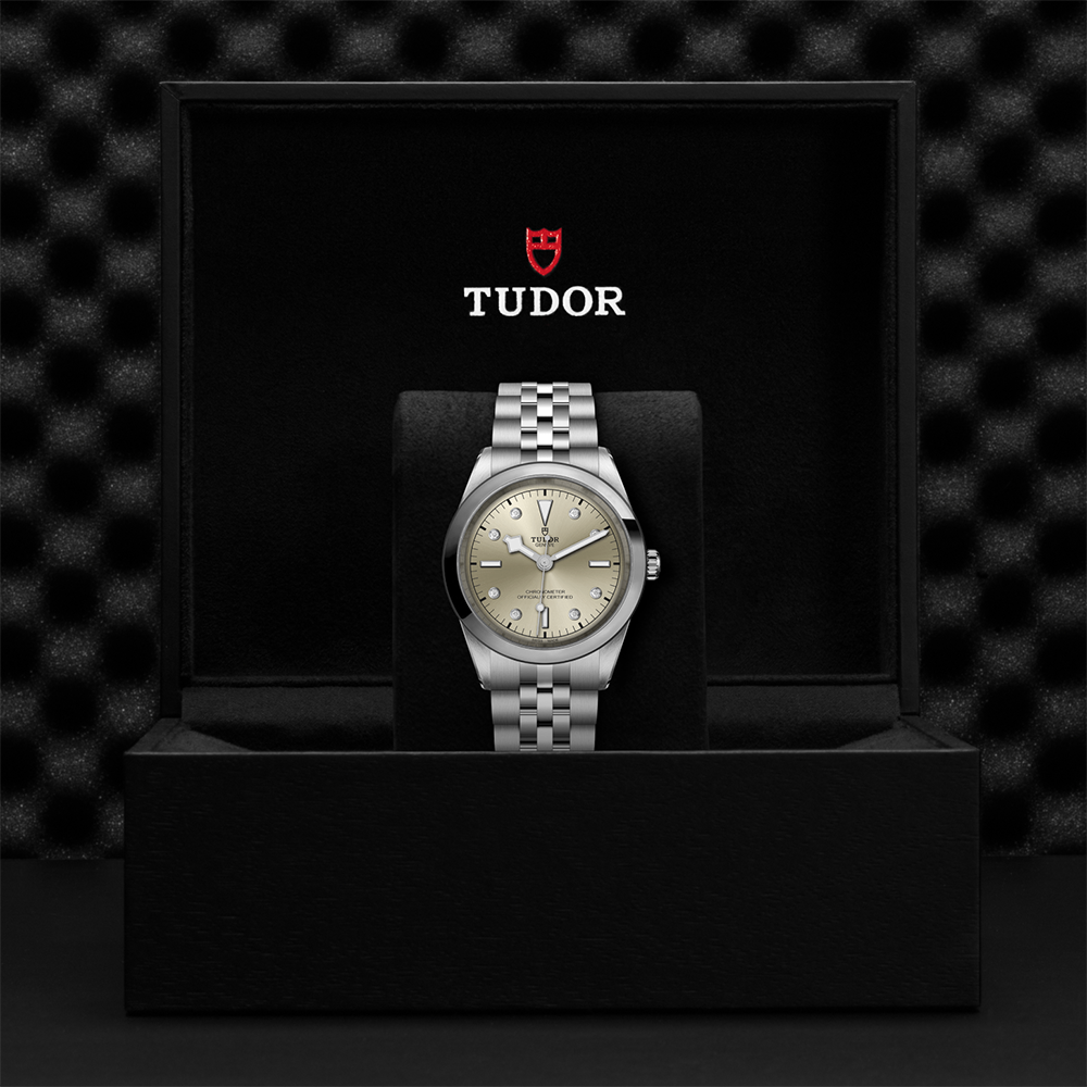 Black Bay One 41mm - Light Champagne, Diamond-Set on Bracelet