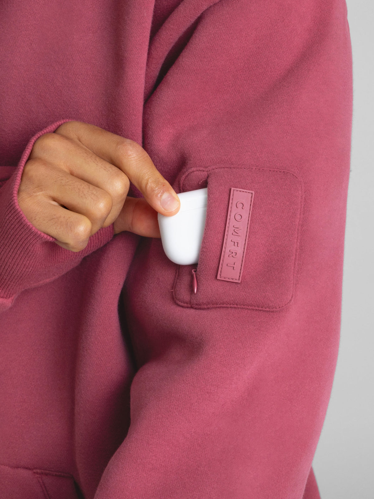 Explorer Travel Hoodie – Mega