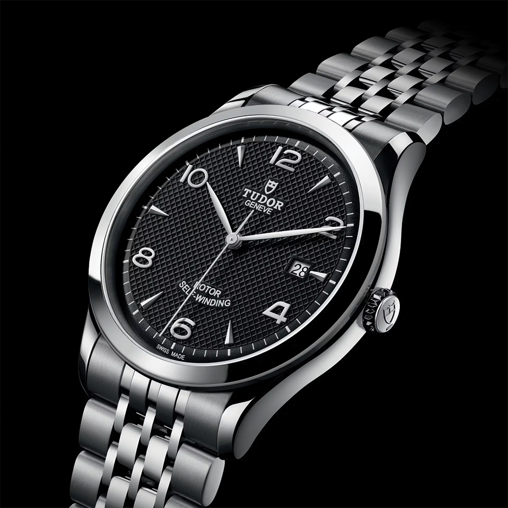 1926 41mm - Black on Bracelet