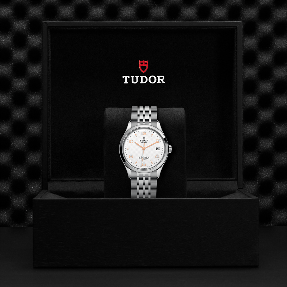1926 36mm - White on Bracelet