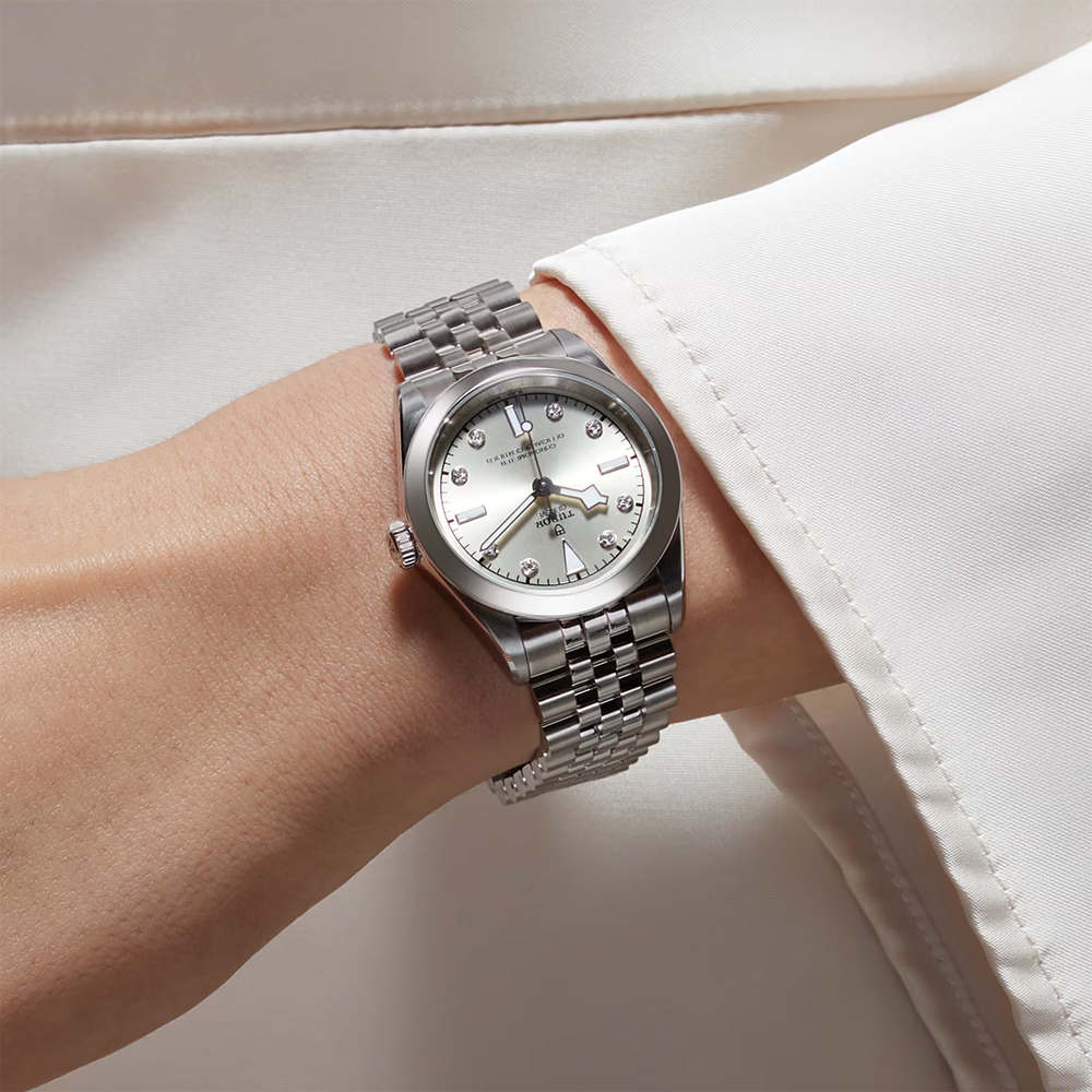 Black Bay One 31mm - Light Champagne, Diamond-Set on Bracelet