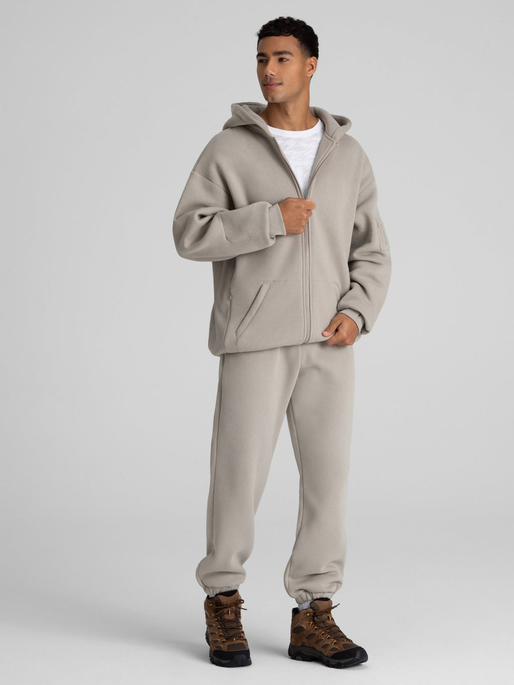 Explorer Travel Zip Hoodie – Mega