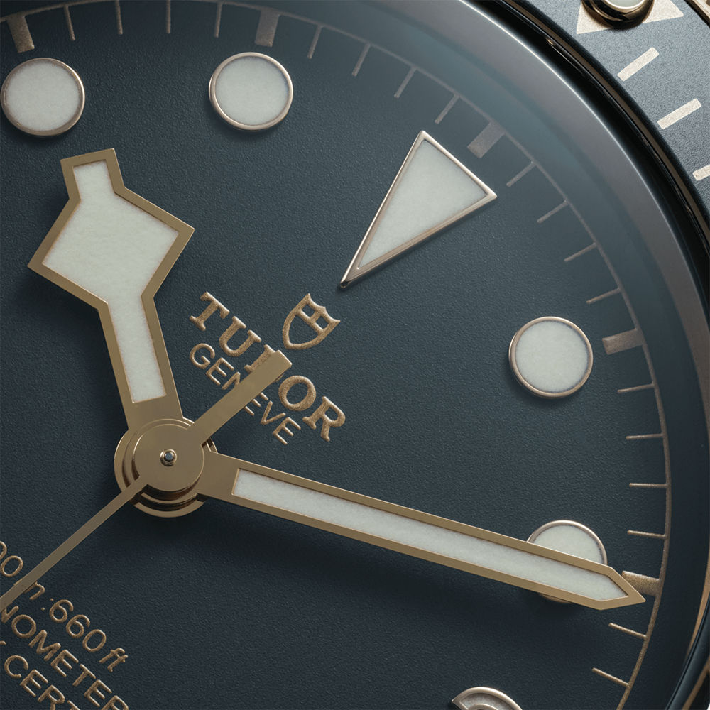 Black Bay Bronze 43mm - Slate Grey on Fabric Strap