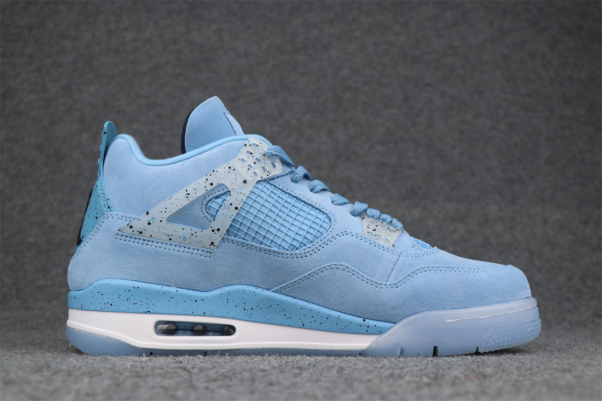 Air Jordan 4 Retro 'UNC Football' PE
