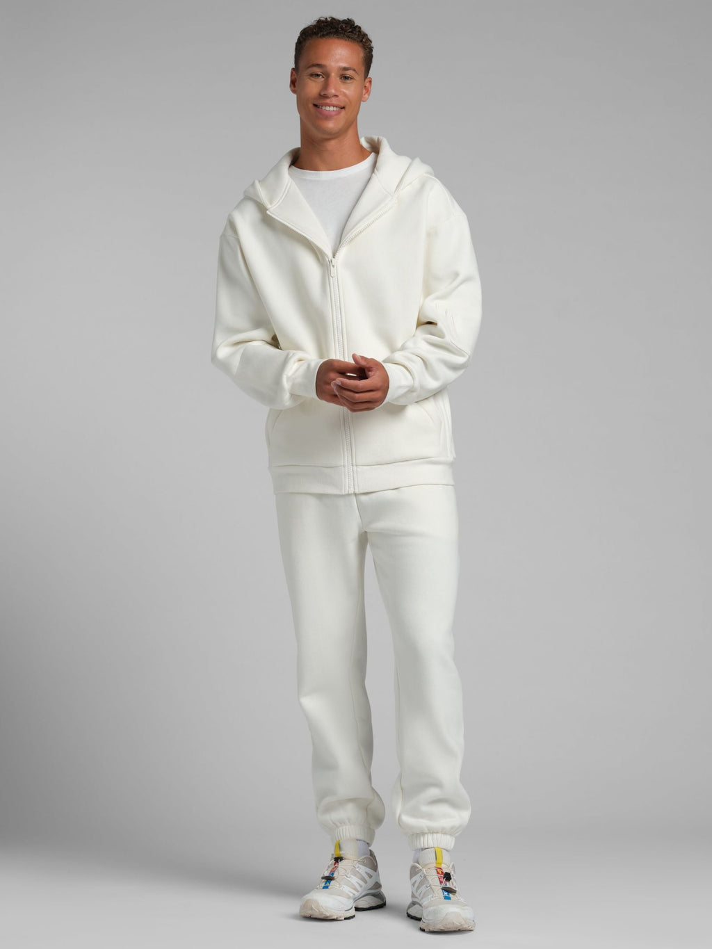 Explorer Travel Zip Hoodie – Mega