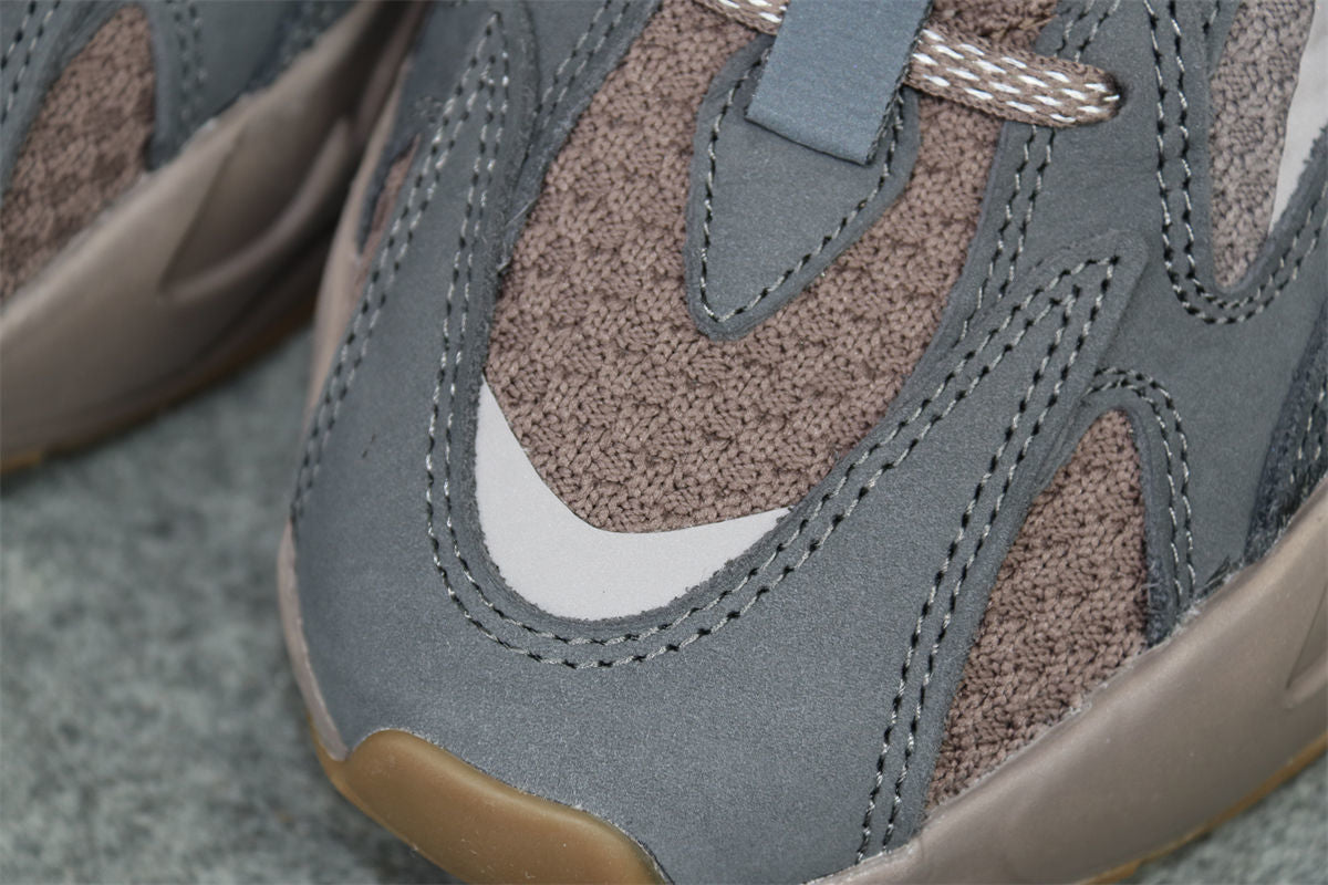 Yeezy Boost 700 V2 'Mauve'