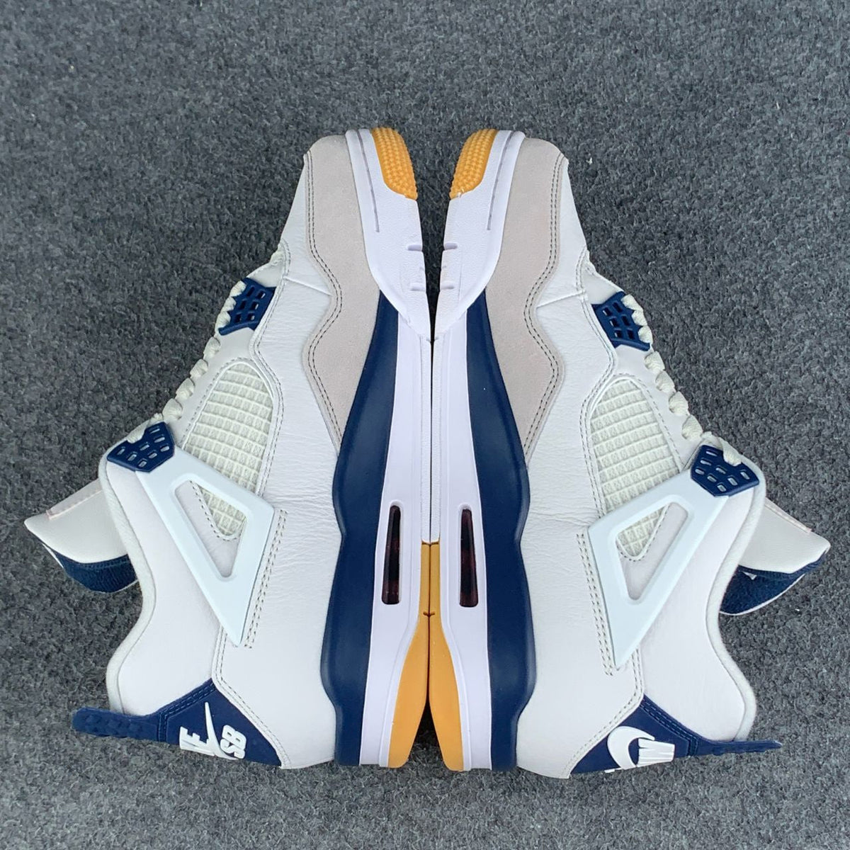 Nike SB x Air Jordan 4 Retro SP 'Navy